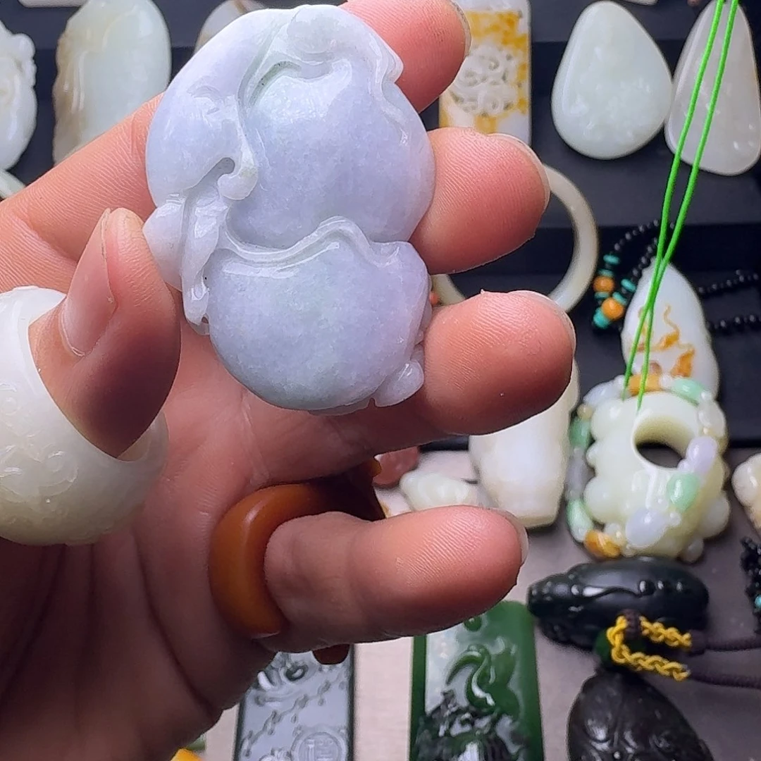 翡翠未镶嵌吊坠(不含链)福在眼前硕果累累