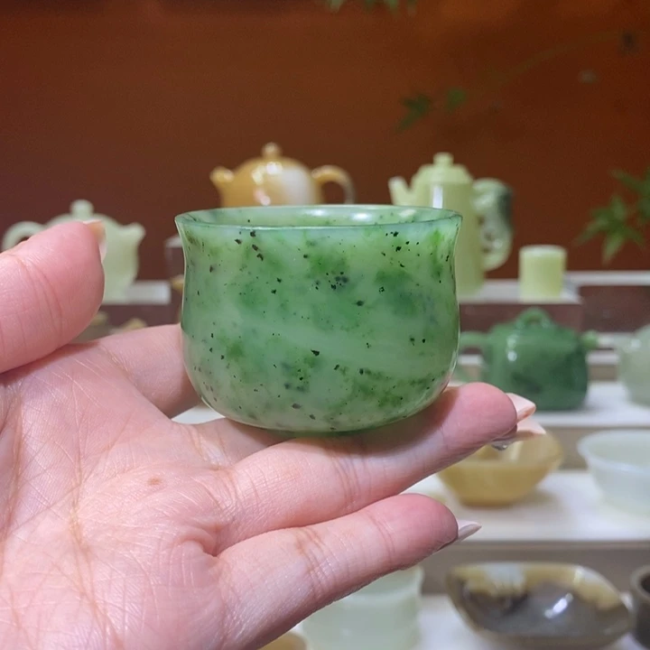 未镶嵌和田玉摆件用****9碧玉炉式杯