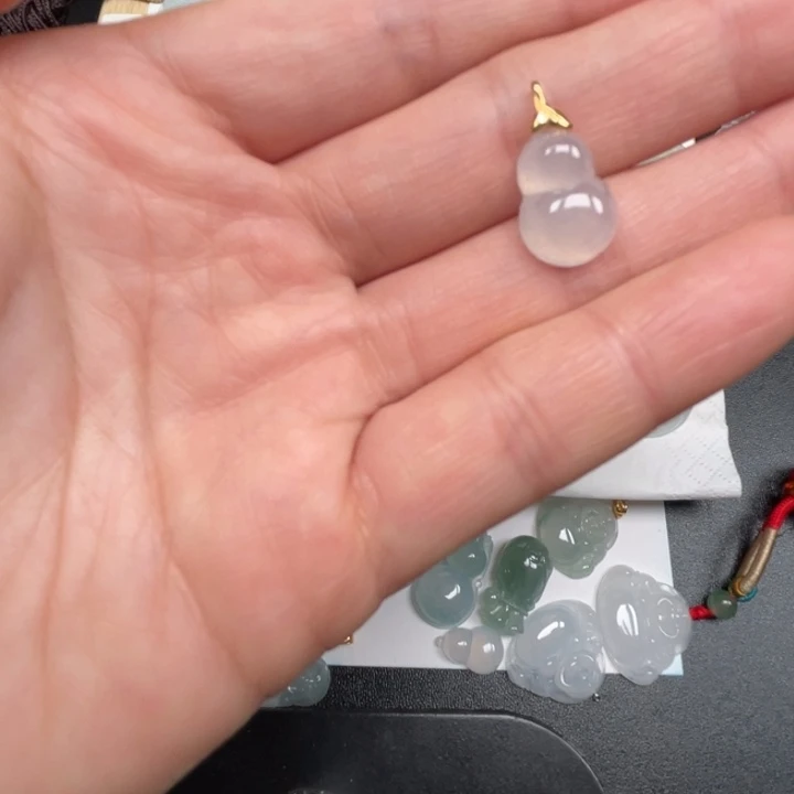 翡翠未镶嵌吊坠(不含链)翡翠