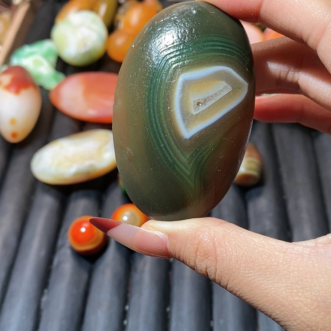 玛瑙/玉髓颈饰未镶嵌不****名