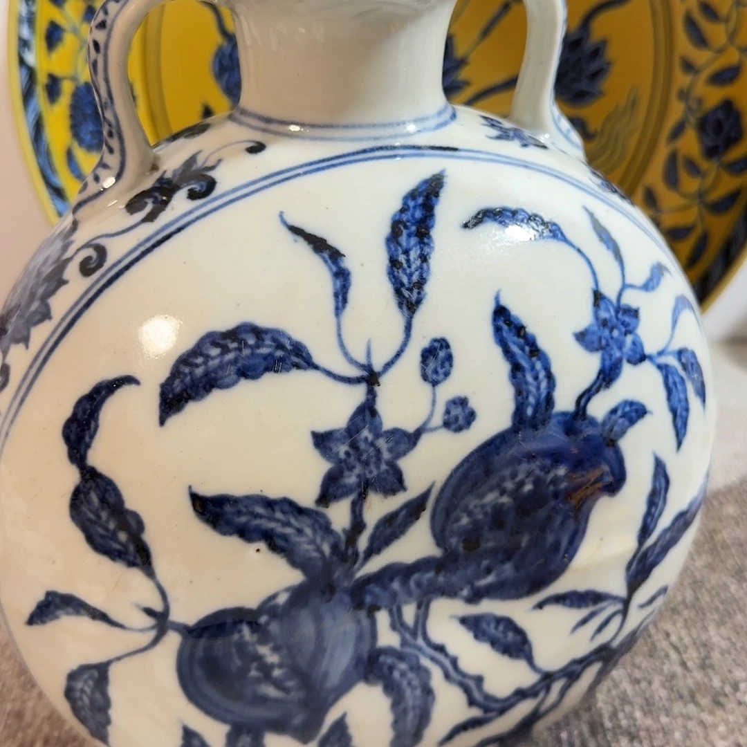 用***8青花盘子一件完整完整