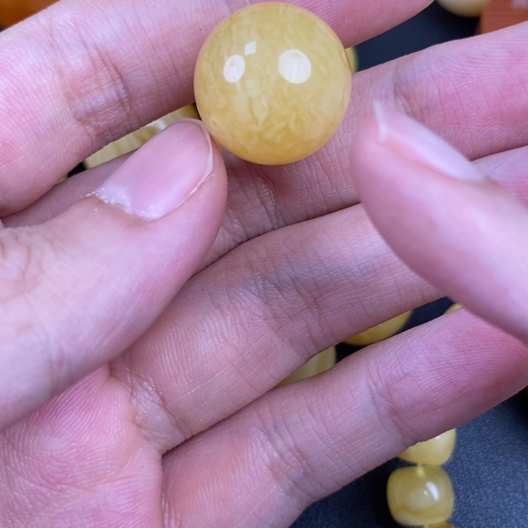 裸石琥珀未镶嵌瑕疵31
