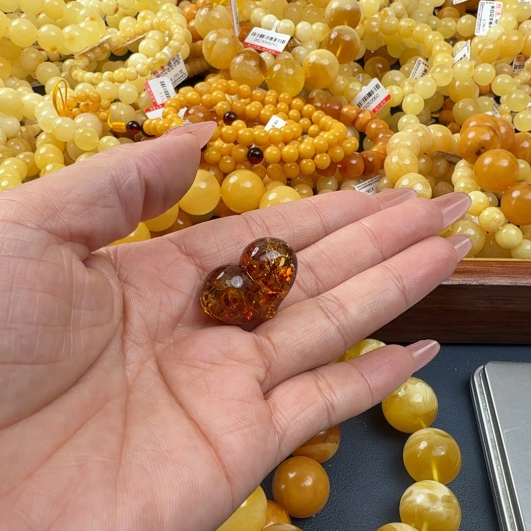 琥珀未镶嵌珠宝奇石