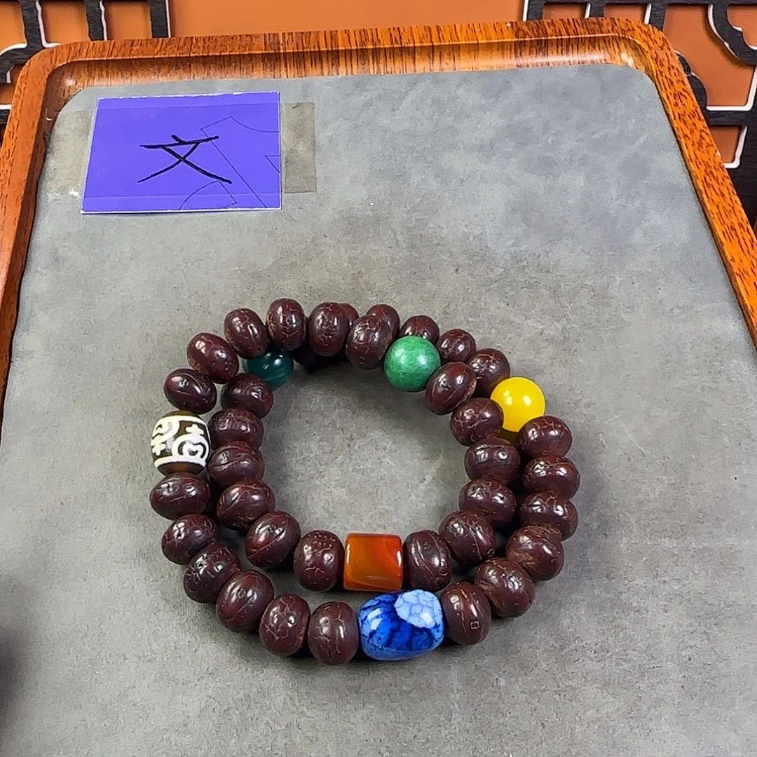 凤眼菩提吊坠手持