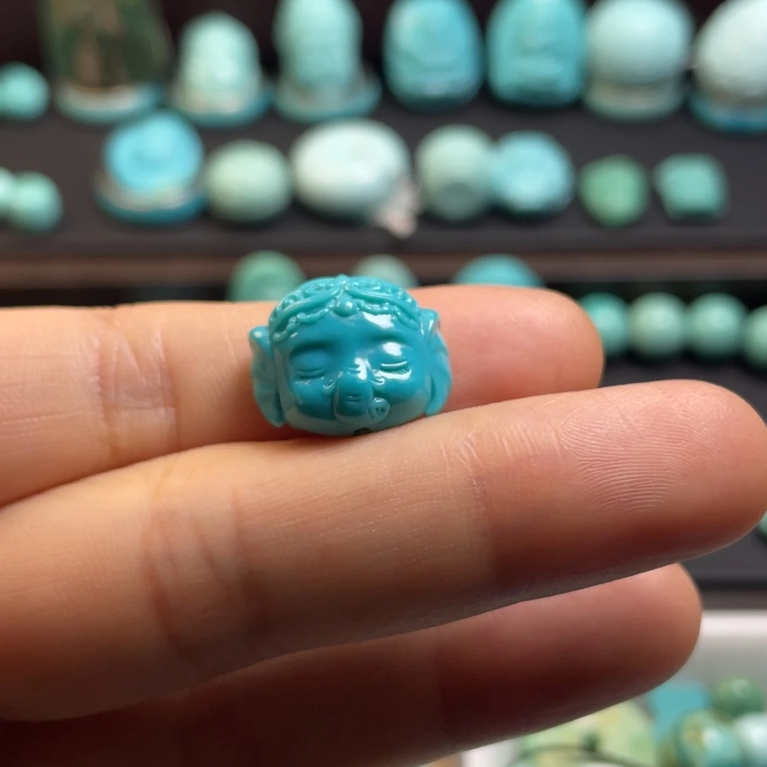 绿松石未镶嵌颈饰