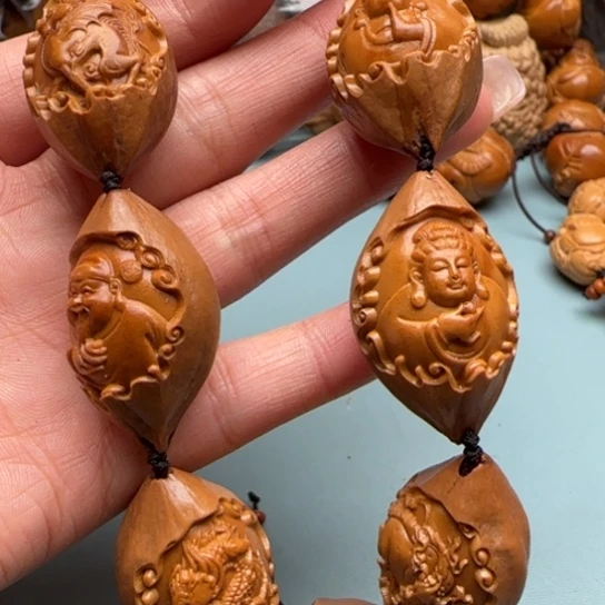 吊坠桃核橄榄雕工艺品