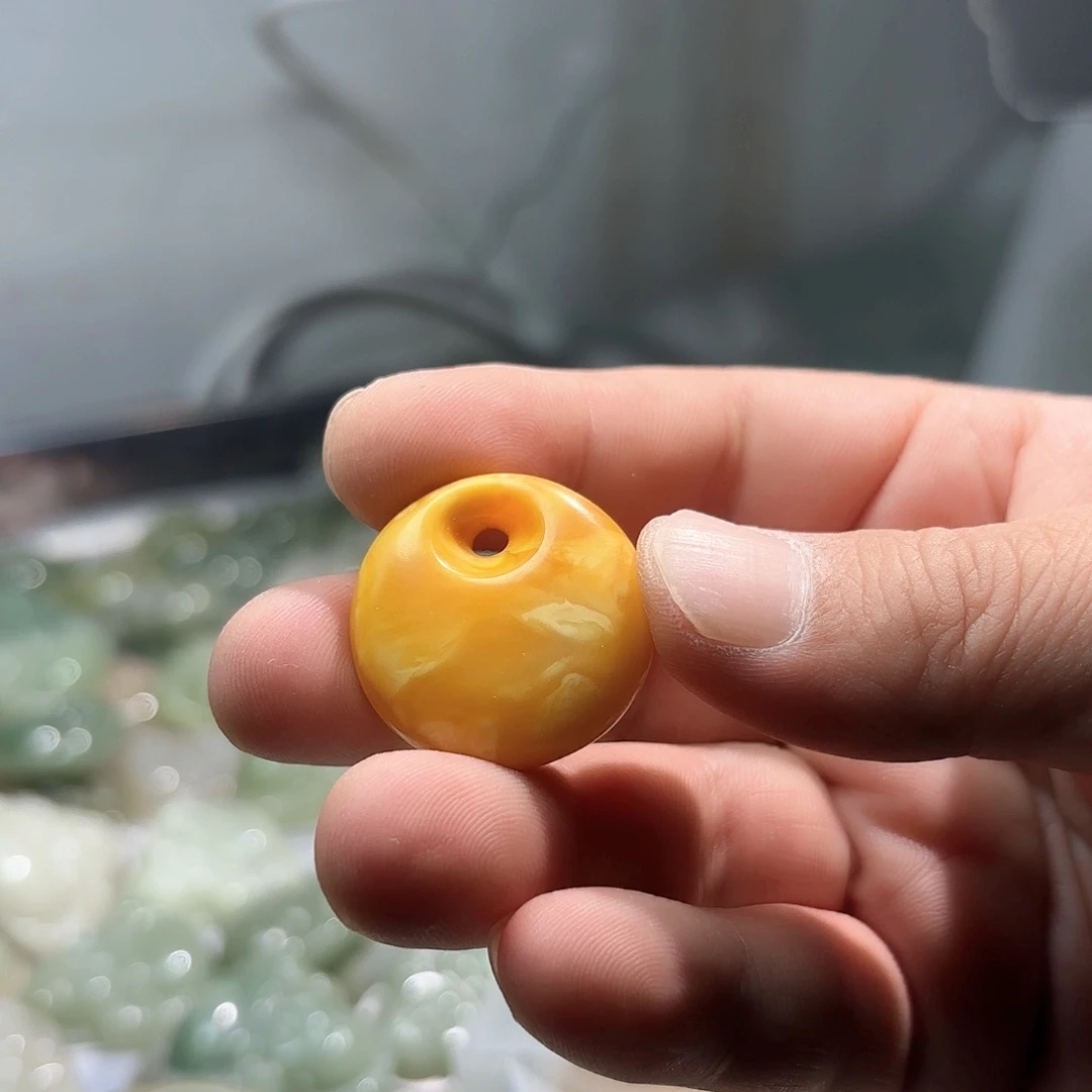 诺***诺琥珀颈饰未镶嵌定制一