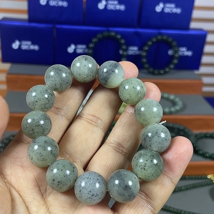 手链未镶嵌和田玉