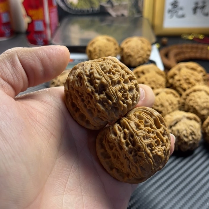 文玩核桃把件44球疆