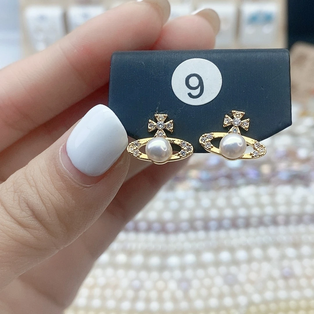 淡水珍珠耳饰未镶嵌