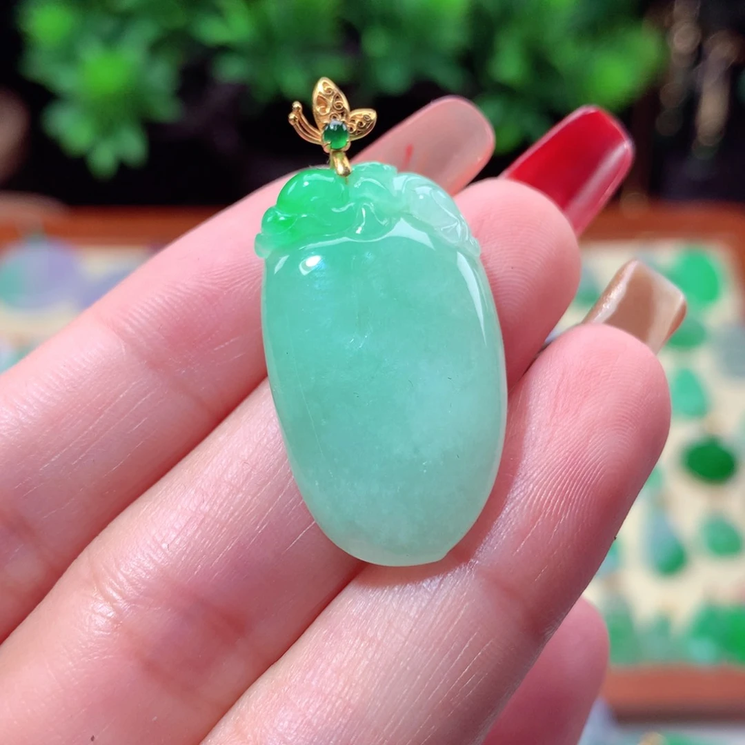 翡翠吊坠(不含链)18K金镶嵌