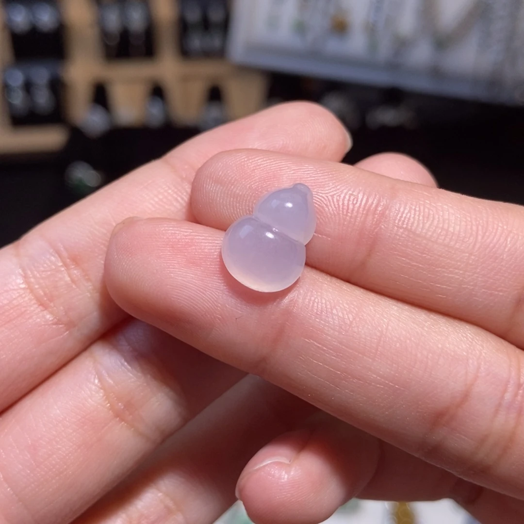 翡翠裸石纯天然缅甸翡翠A货葫芦