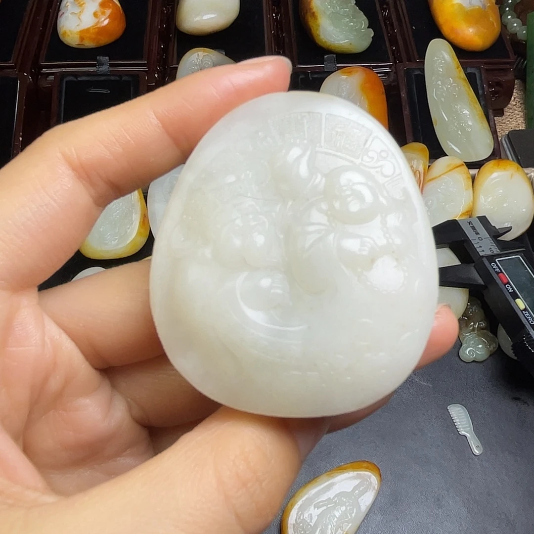 和田玉未镶嵌颈饰