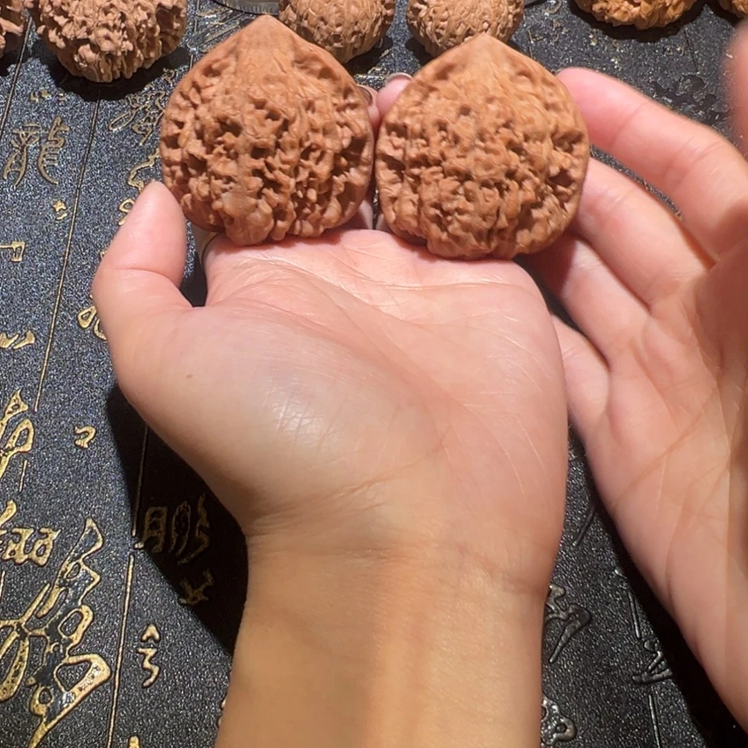 文玩核桃吊坠官帽47手把件68