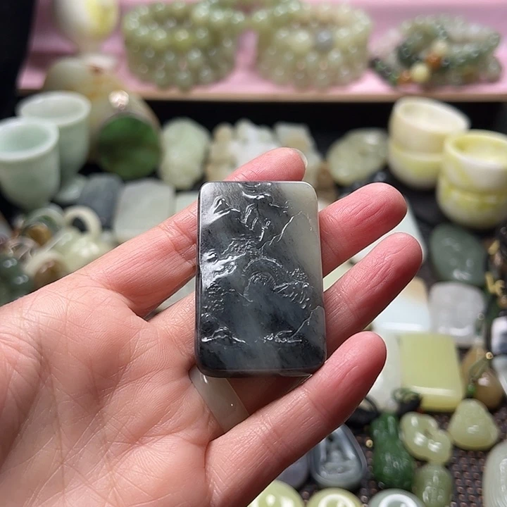 和田玉（糖玉）未镶嵌颈饰