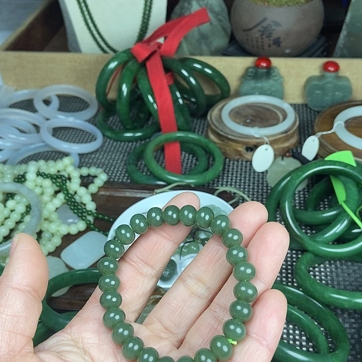 和田玉未镶嵌手链