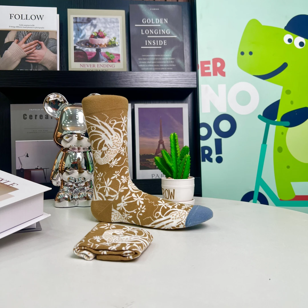 年货福利-米诺斯系列多品不臭脚透气女潮袜