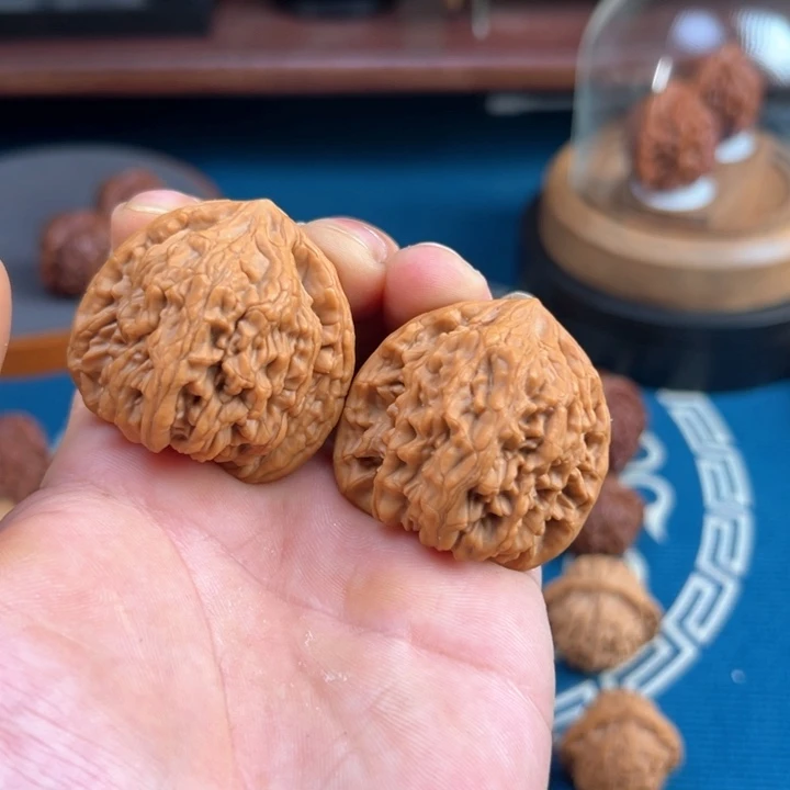 桃核吊坠慕*野生虎头王