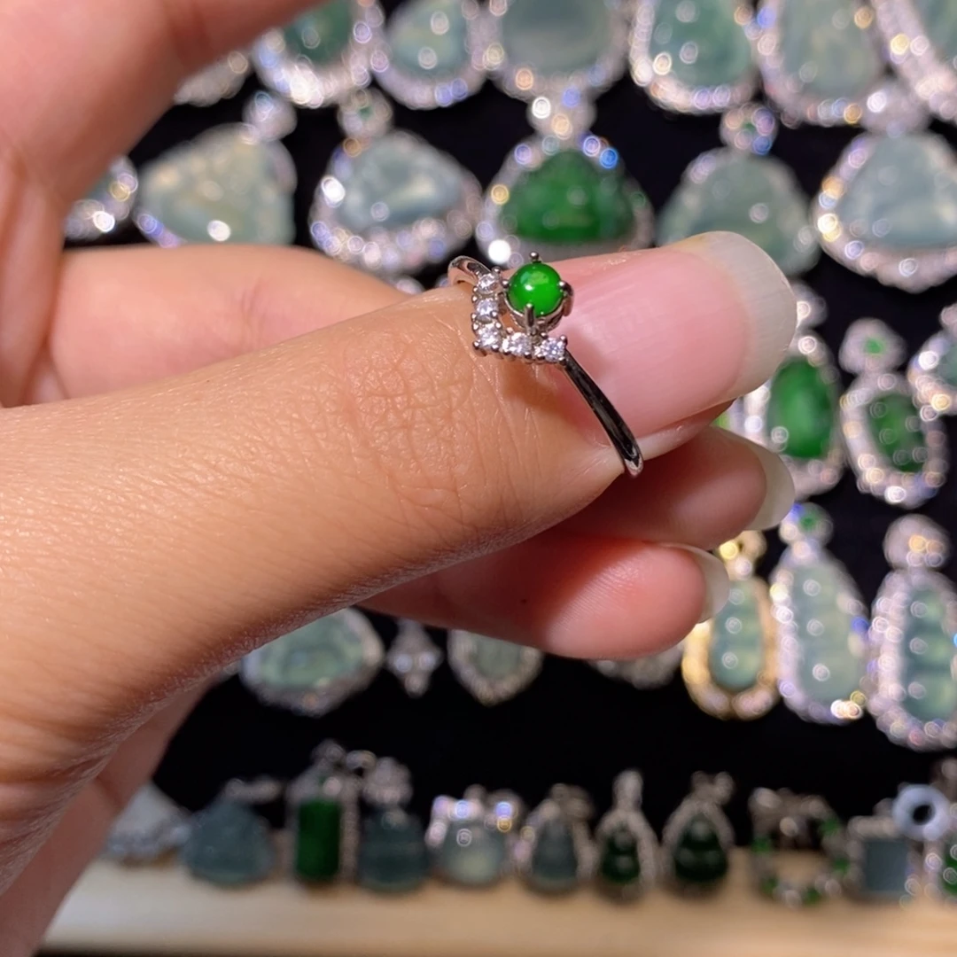 翡翠未镶嵌颈饰天然