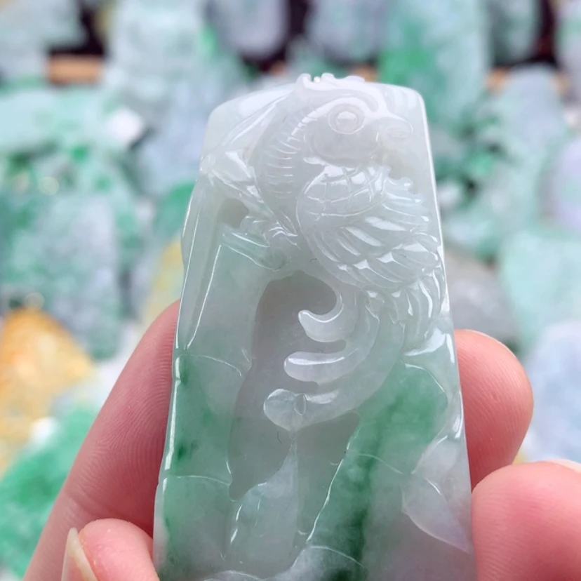 【闪购商品】翡翠吊坠(不含链)未镶嵌