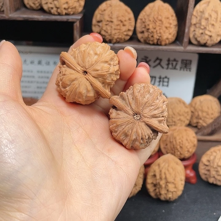 大***喵吊坠文玩核桃石门元宝37尺