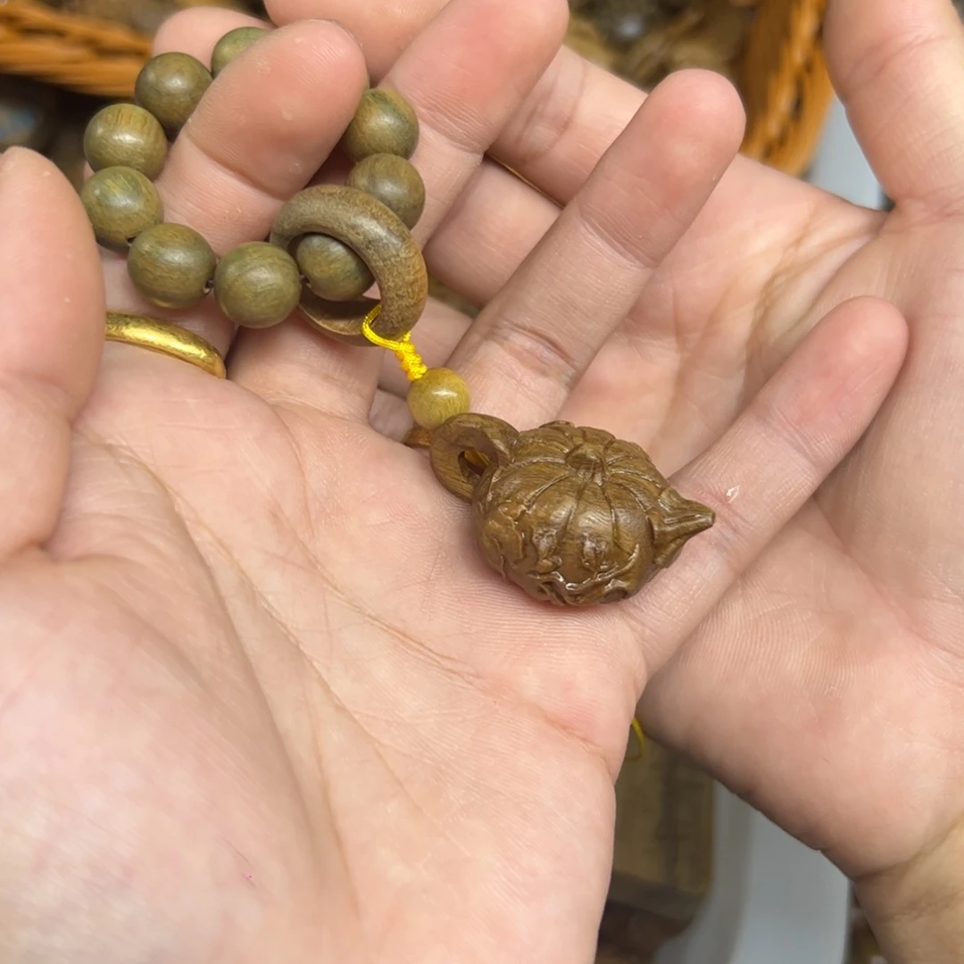 无事牌维腊木（绿檀）