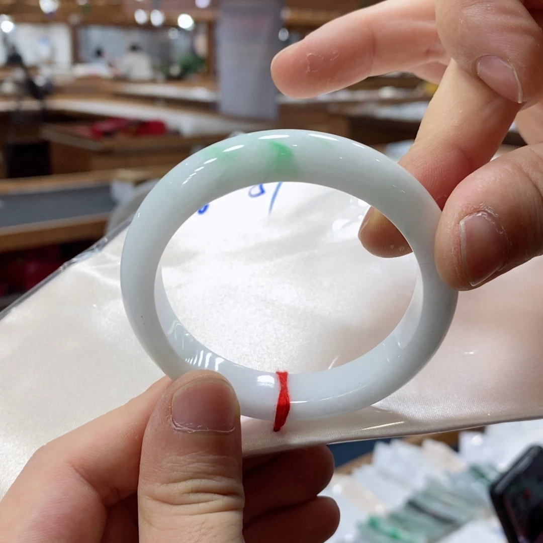 未镶嵌手镯翡翠翡翠