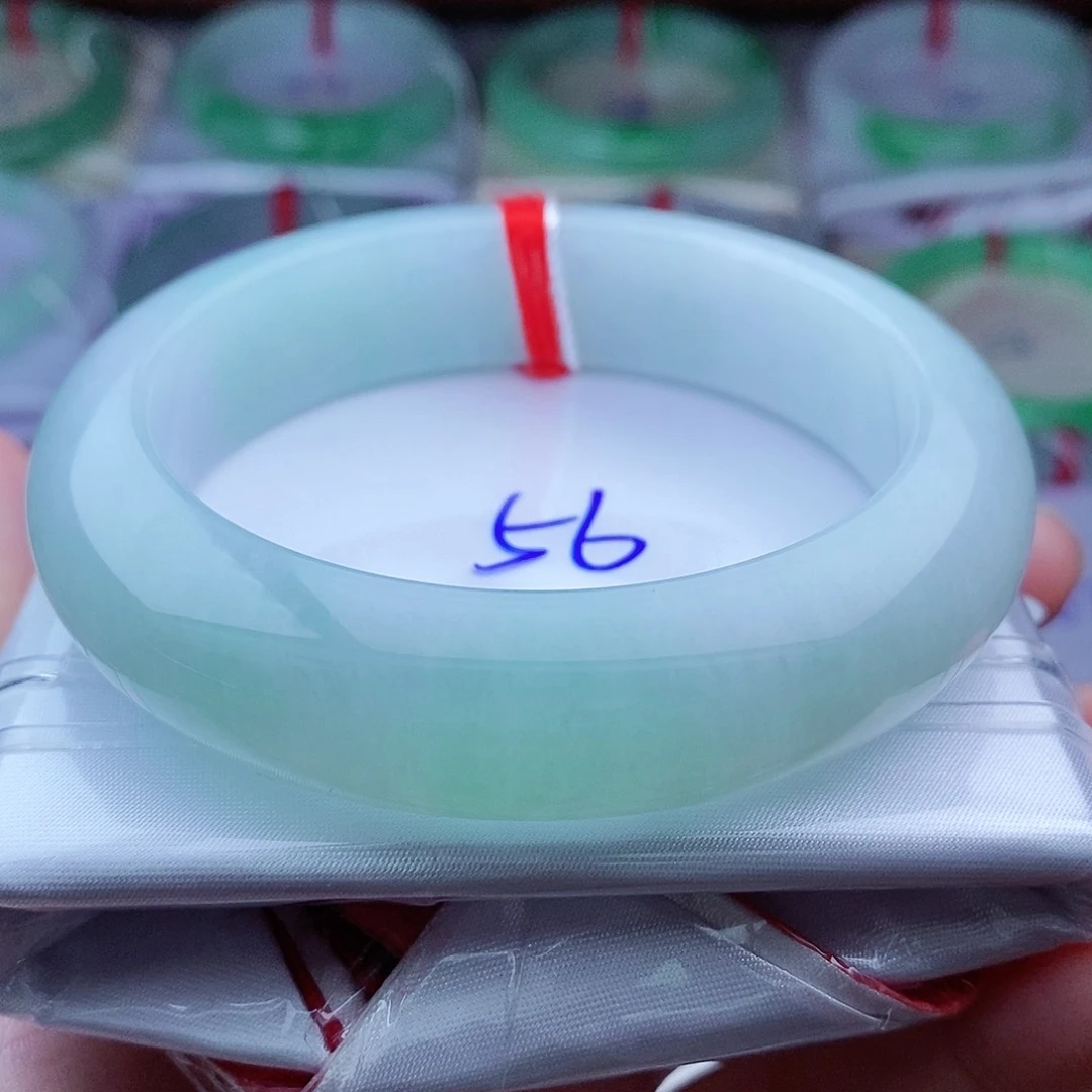 翡翠手镯未镶嵌0758-56圈口 浅绿 轮胎 厚装