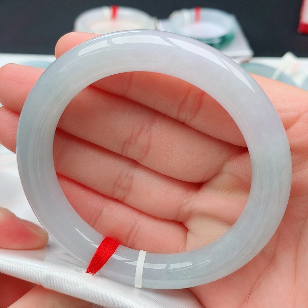 翡翠手镯未镶嵌天然翡翠A货