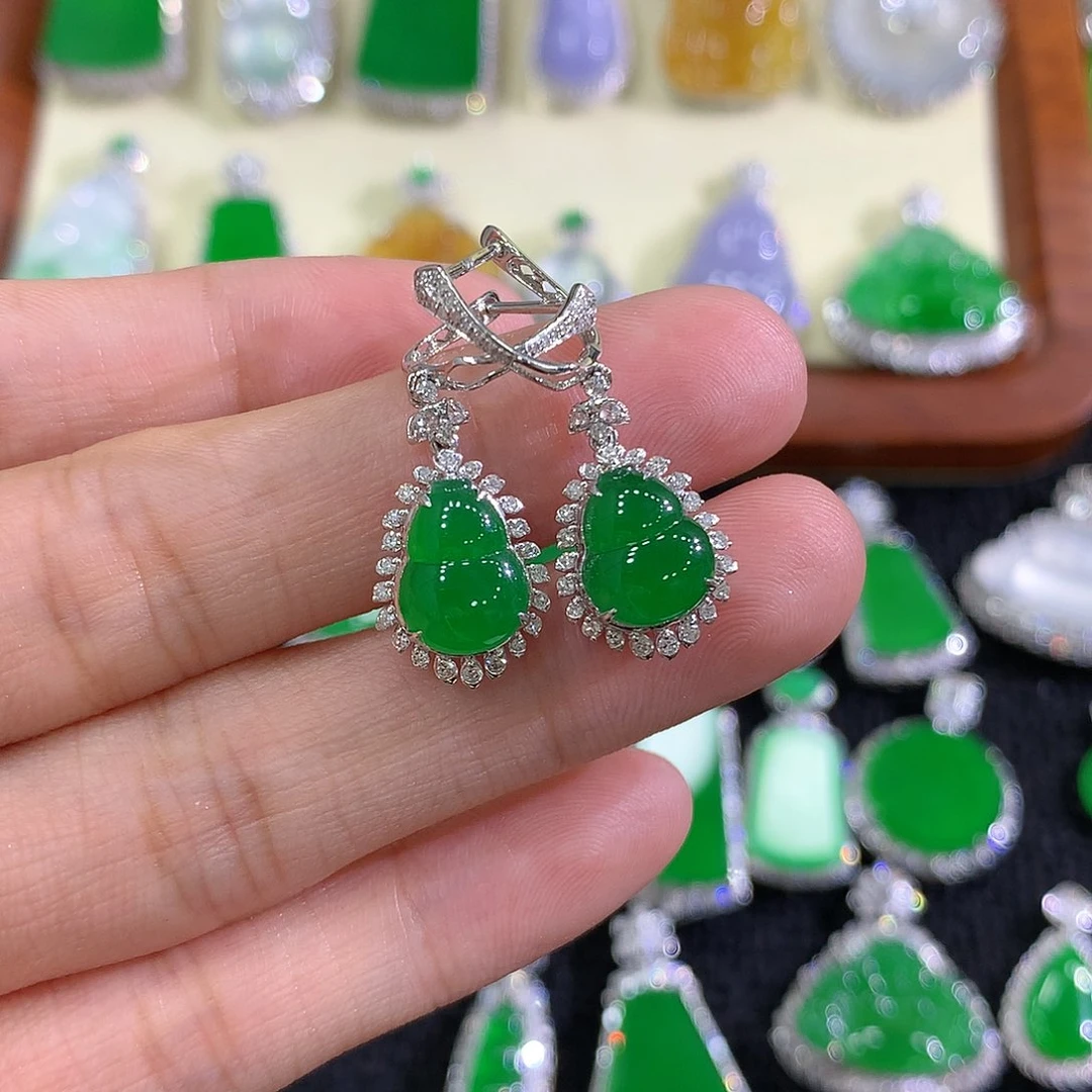 【闪购商品】翡翠18K金镶嵌耳坠葫芦