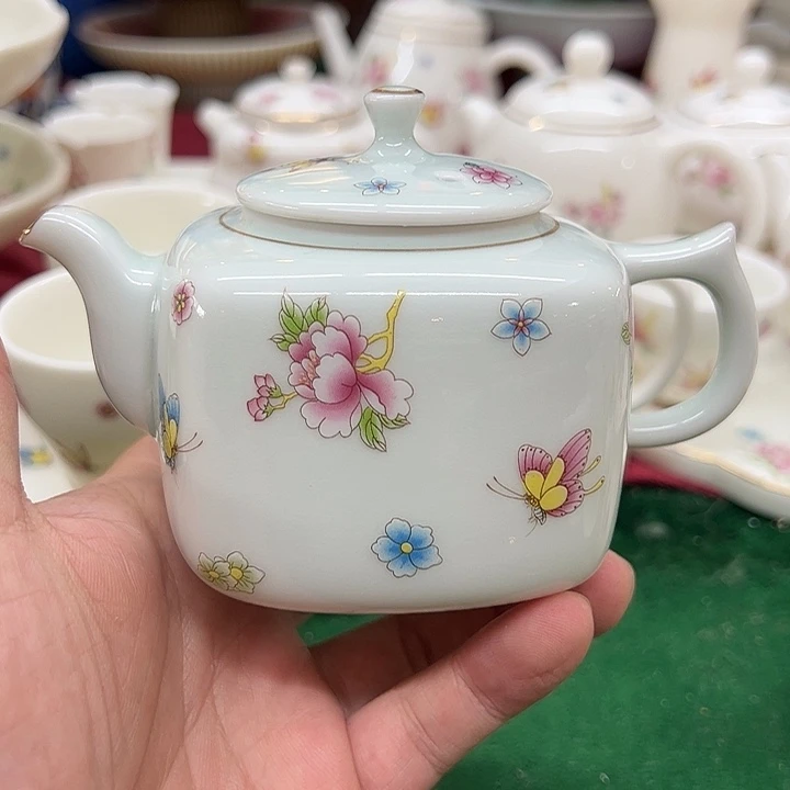 陶瓷茶壶哈哈哈哈哈