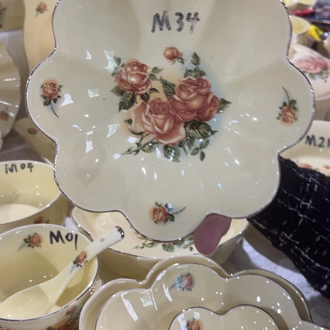 星博陶瓷有限公司2个