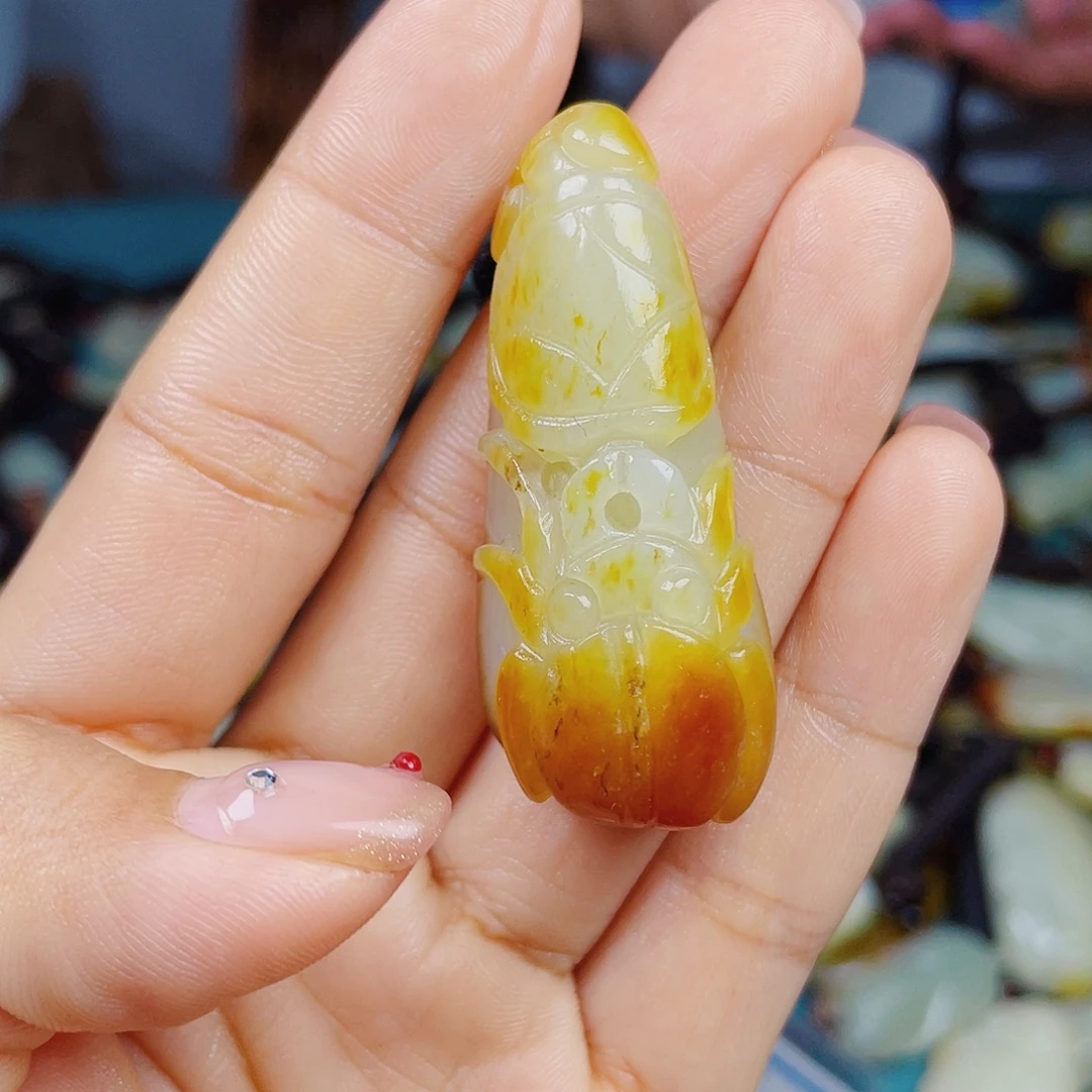 颈饰未镶嵌和田玉