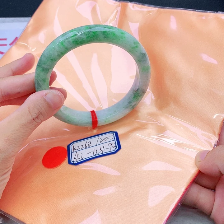 未镶嵌手镯翡翠翡翠