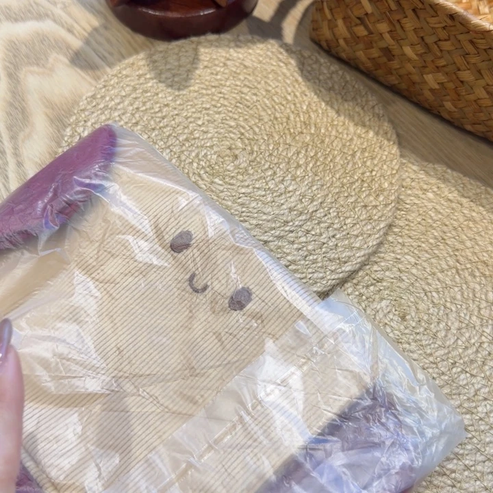 餐垫两个抽纸袋一个