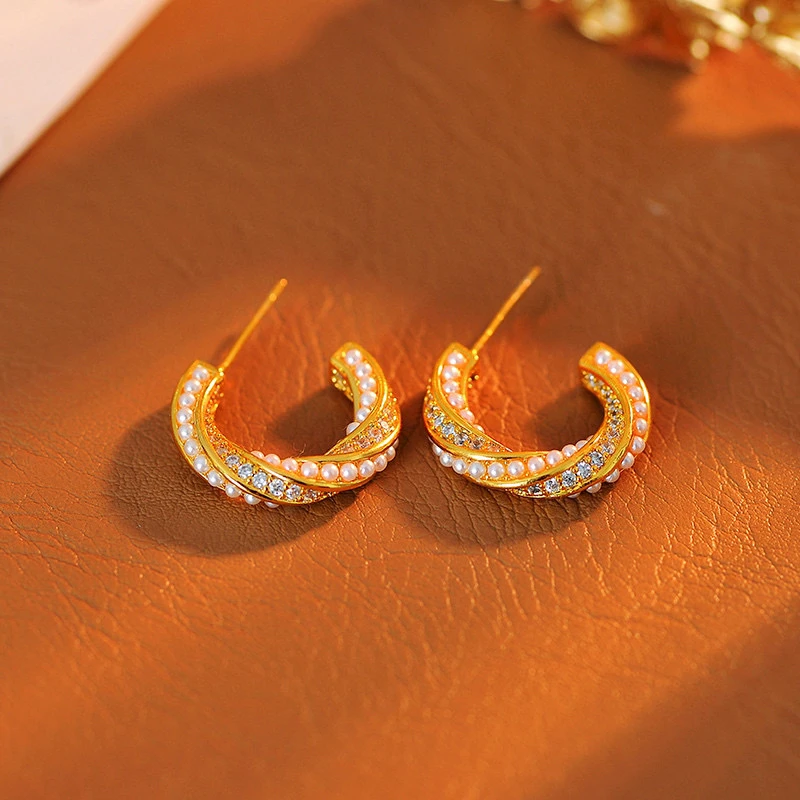 铜合金合成锆石耳饰 f104---精致复古麻花满镶轻奢时尚小众耳饰