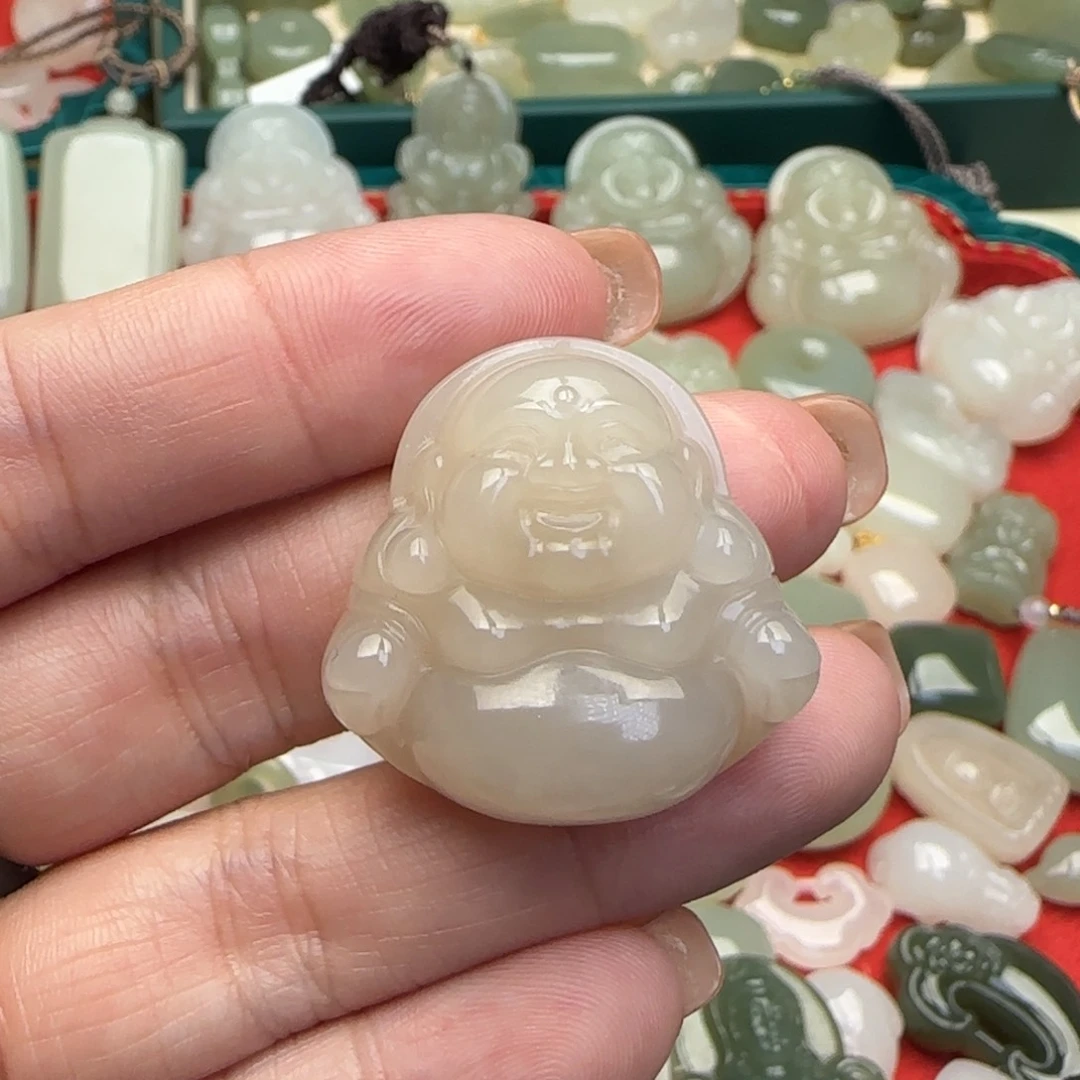 和田玉颈饰未镶嵌远*