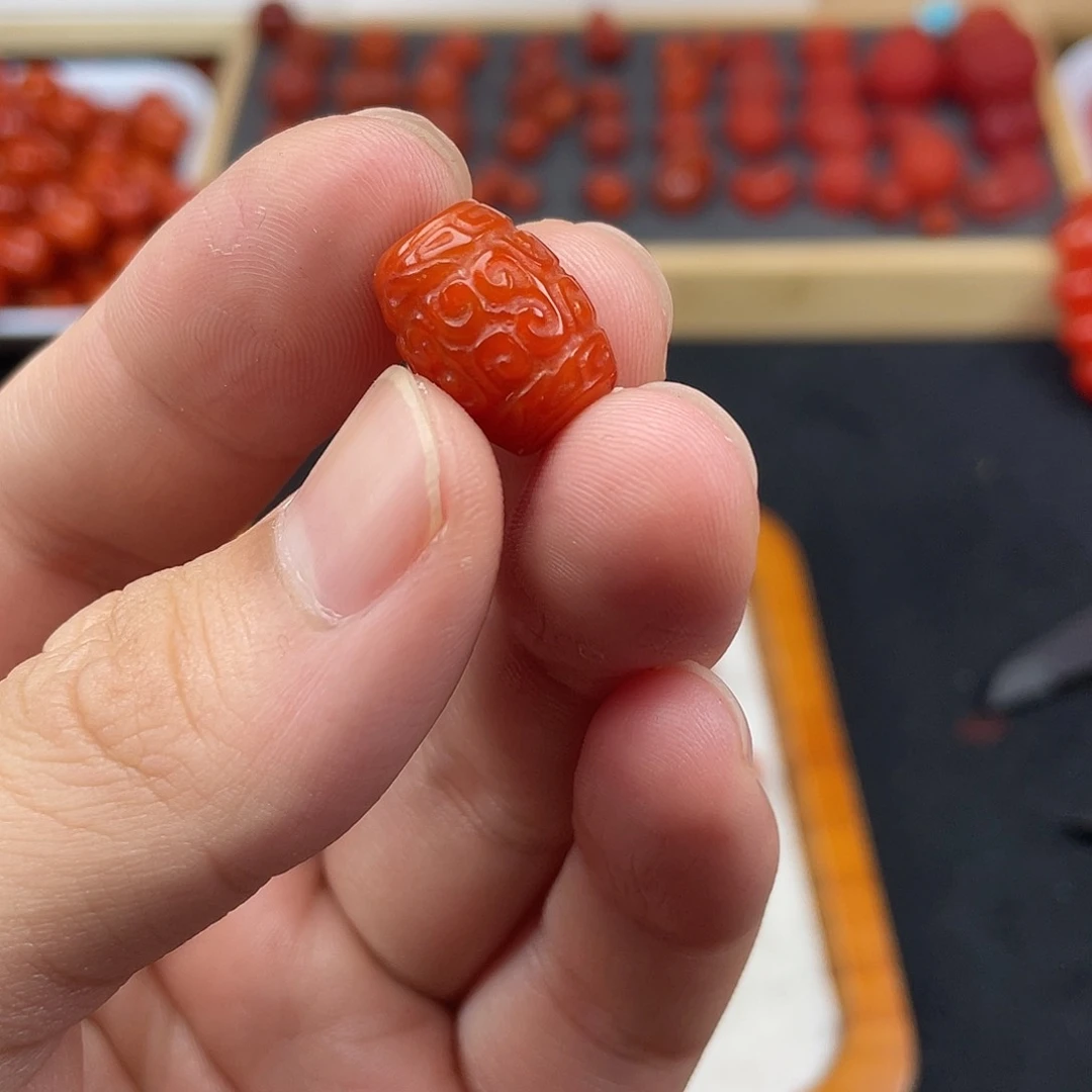 南红玛瑙31号瓦西火焰红卡12*16回文桶珠未镶嵌