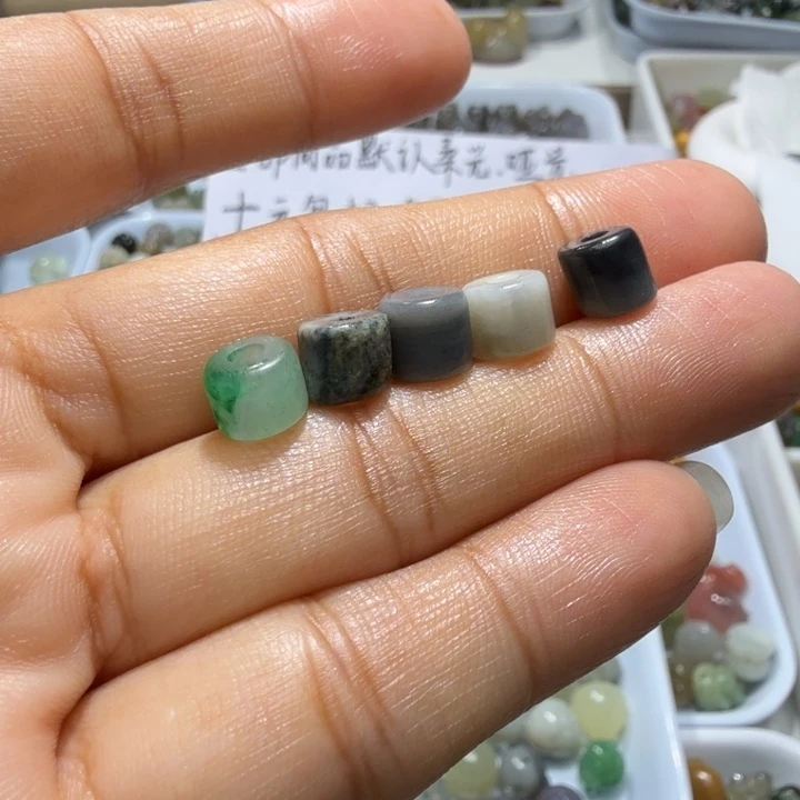 和田玉未镶嵌珠宝奇石