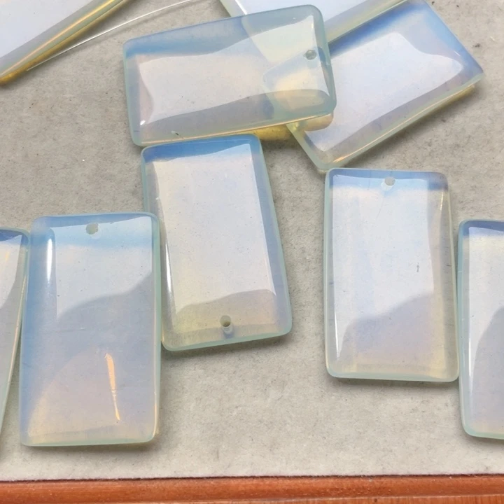 玛瑙/玉髓合金珠宝半成品一个30x50m蛋白石吊坠