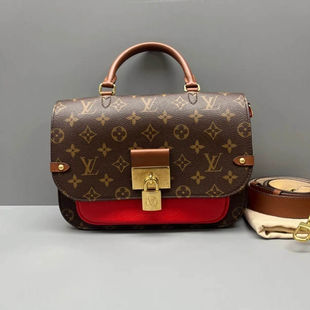 95新 LouisVuitton/路易威登 老花Vaugirard锁头邮差包尺寸26*17