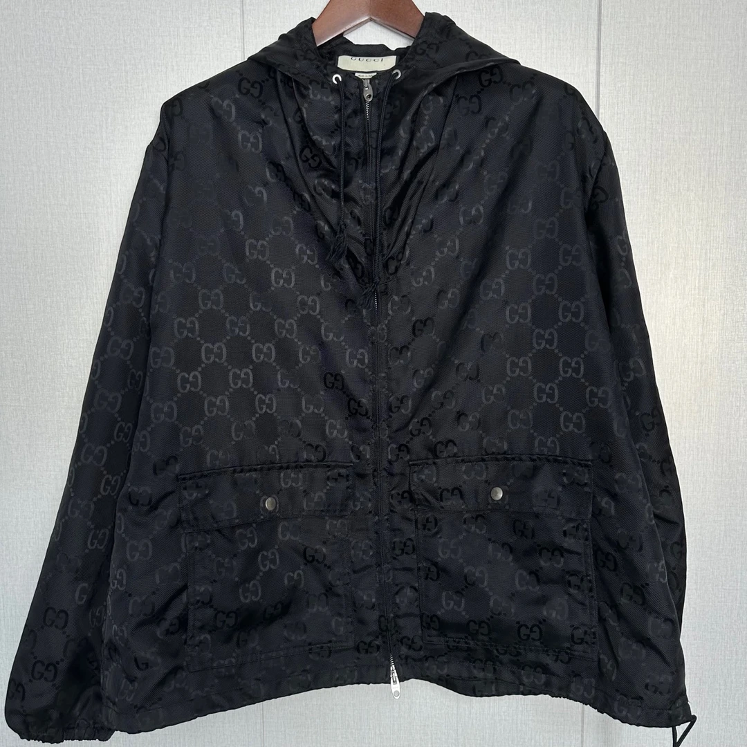 99新 GUCCI/古驰 老花满印尼龙外套/50码/99新/10164