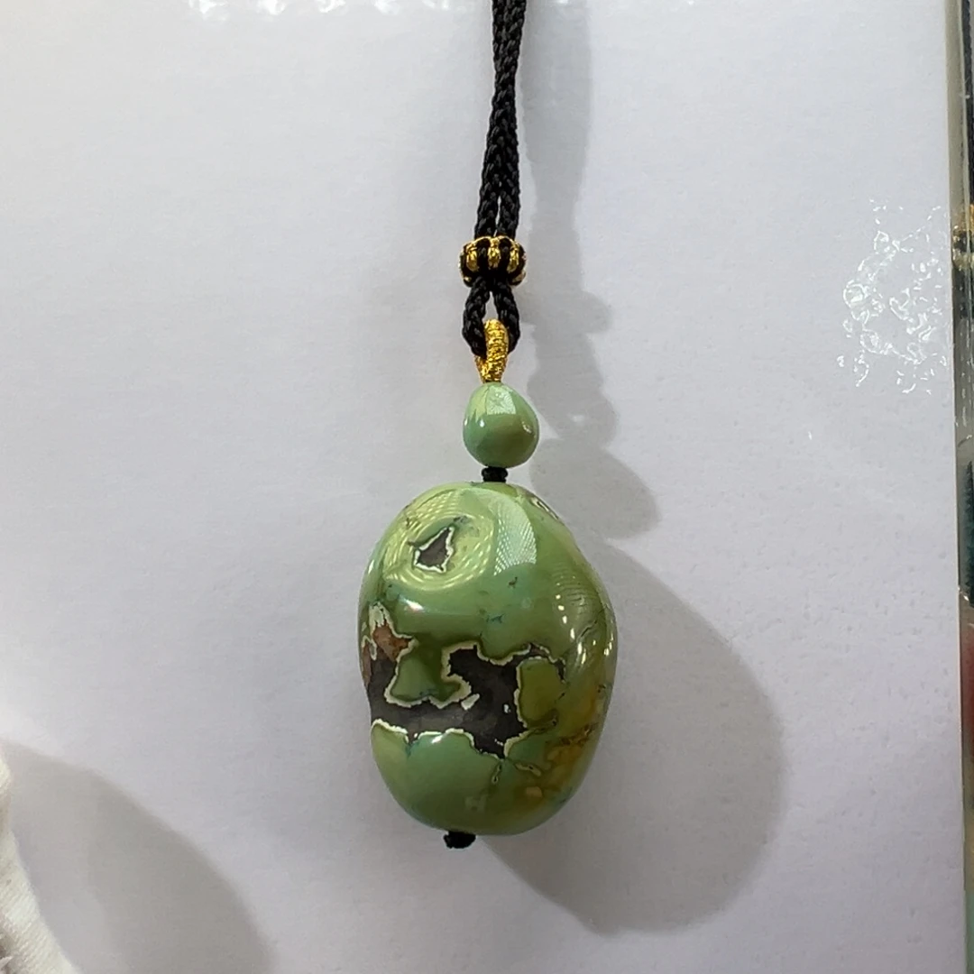 绿松石未镶嵌挂件