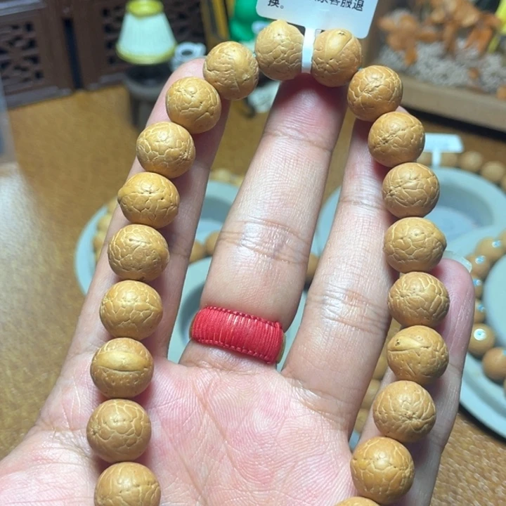吊坠凤眼菩提崩****?22颗镶嵌费用