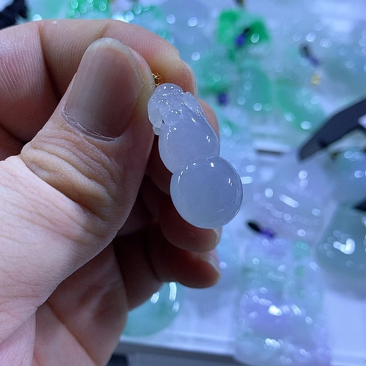 翡翠18K金镶嵌颈饰天然翡翠A货吊坠
