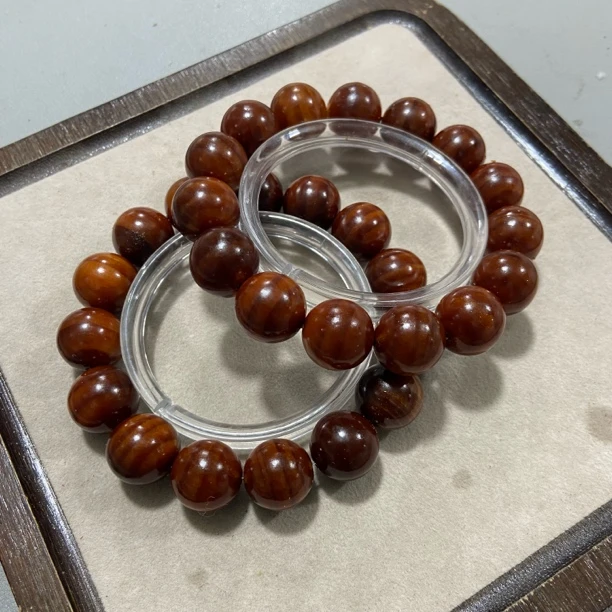 B133帝王血龙木全透光玉化料卡1.5单圈手串（底色多样 发其一）