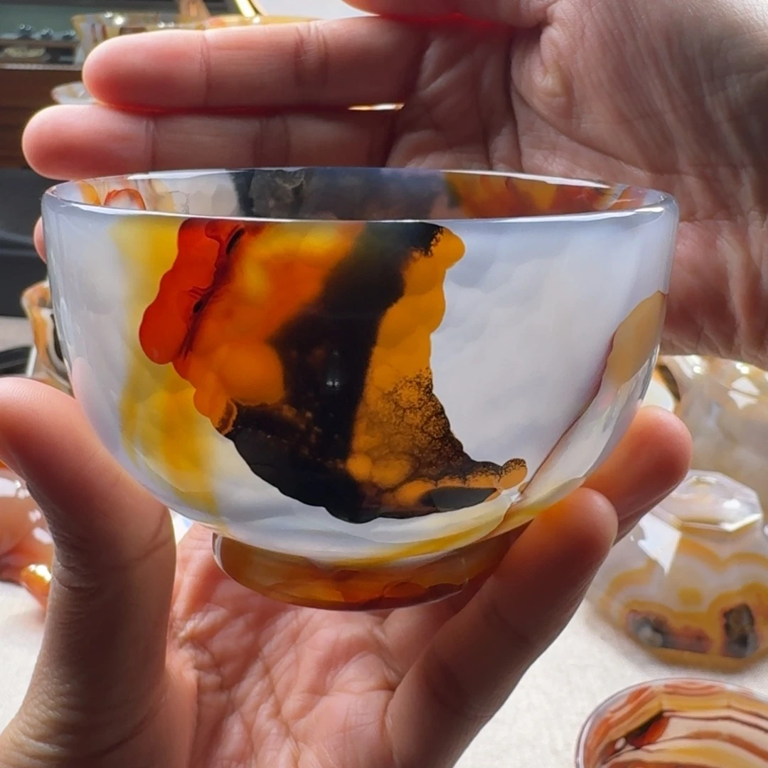 财***多玛瑙/玉髓未镶嵌玛瑙茶杯