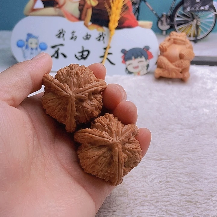 吊坠文玩核桃?****༽三棱