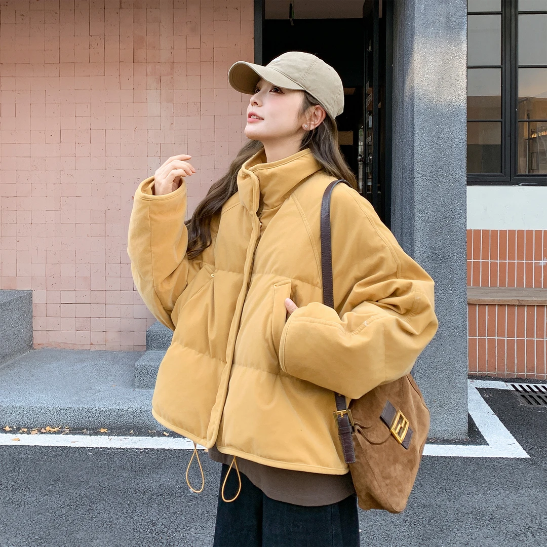 姜黄色立领短款羽绒服女冬季2025新款小个子超好看90白鸭绒面包服