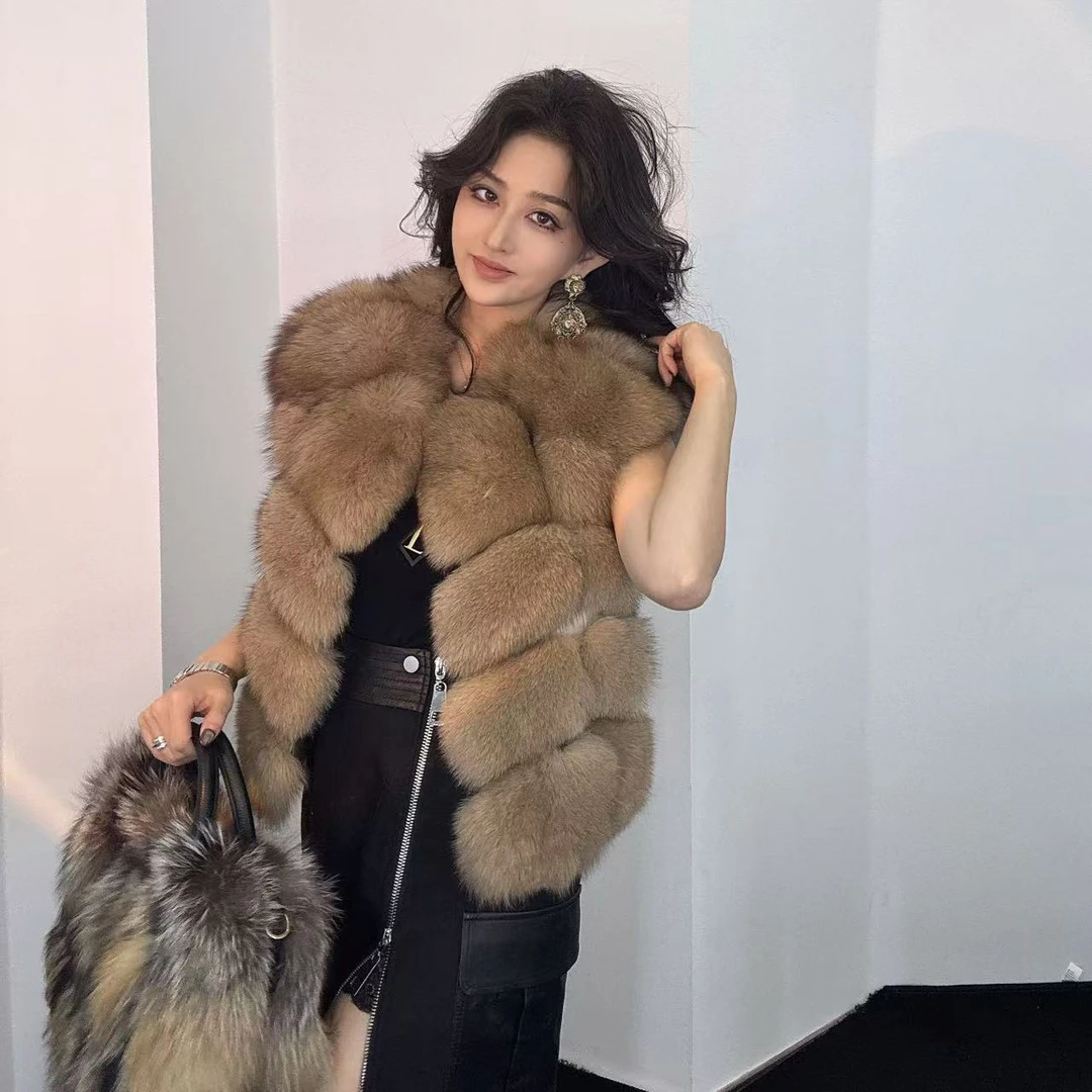 【女王优选】时尚冬季气质设计师皮毛一体海宁毛毛皮草外套1018